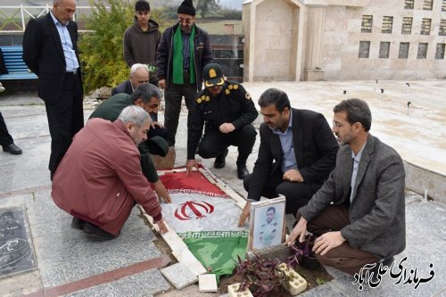 در هفته بسیج آئین غبار روبی و عطرافشانی مزار شهدا برگزار شد. 
