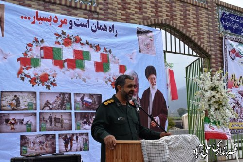 در هفته بسیج آئین غبار روبی و عطرافشانی مزار شهدا برگزار شد. 