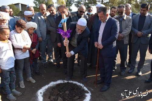 مراسم آغاز عملیات اجرایی دبستان شهید محمد بزی روستای آزادتپه برگزار شد  