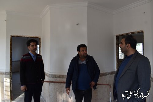 فرماندارعلی آبادکتول از مدرسه در دست ساخت شهید کلینی روستای معصوم آباد بازدید کرد 