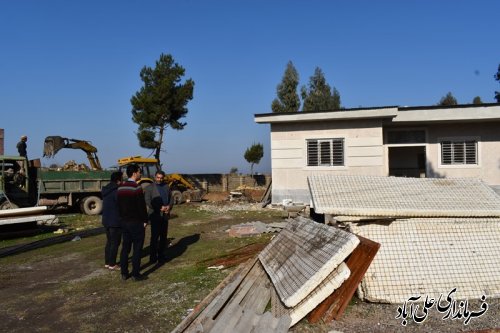 فرماندارعلی آبادکتول از مدرسه در دست ساخت شهید کلینی روستای معصوم آباد بازدید کرد 