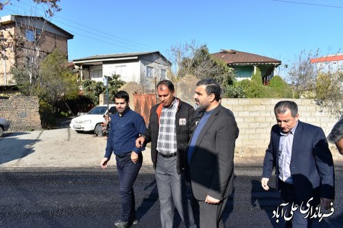 بازدید فرماندار علی آبادکتول از اجرای پروزه آسفالت معابر روستای محمد آباد کتول