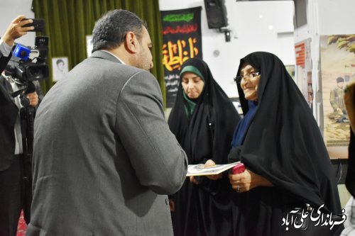 مراسم سالروز وفات بانوی فداکار اسلام حضرت ام البنین (س) و روز تکریم مادران و همسران شهدا در شهرستان علی آبادکتول برگزار شد.