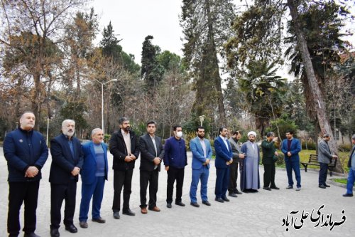آئین عطر افشانی گلزار شهدای خوشنام در پارک انقلاب علی آبادکتول برگزار شد 