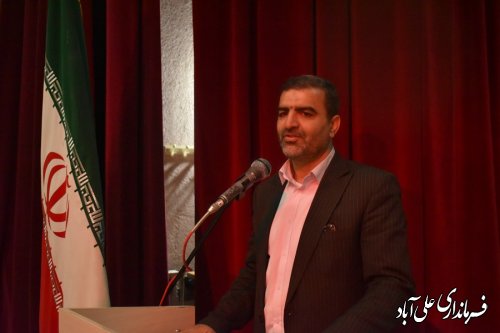 همایش تجلیل از قبولی های کنکور سراسری و نفرات برتر مسابقات فرهنگی و هنری بهمن ۱۴۰۱ علی آبادکتول برگزار شد. 