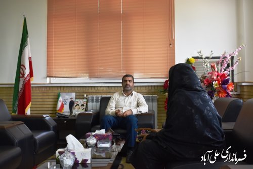 دیدار چهره به چهره فرماندار علی آبادکتول در راستای خدمات‌رسانی شایسته به مردم شهرستان