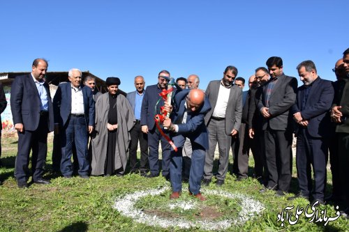 آئین کلنگ زنی مدرسه سه کلاسه تمام خیری روستای عباس آباد بخش کمالان با حضور فرماندارعلی آبادکتول