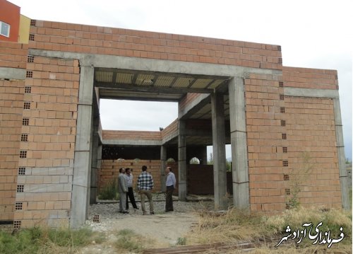 بازدید بخشدار مرکزی  شهرستان آزادشهر از پروژه مسکن مهر