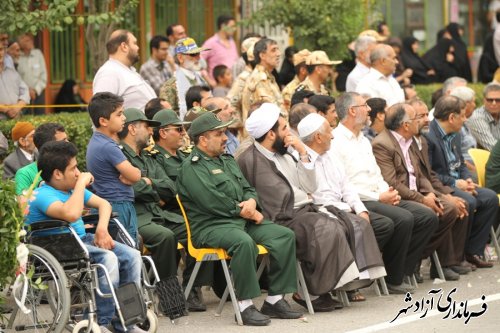 برگزاری مراسم هفته دفاع مقدس و رژه نیروهای مسلح در شهرستان آزادشهر