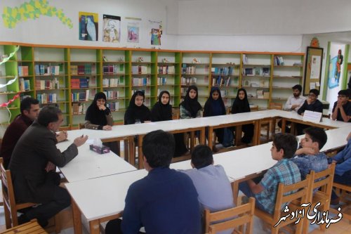 فردای روشن در دستان کودکان ونوجوانان امروز ماست که با دیروزمان قابل قیاس نیست