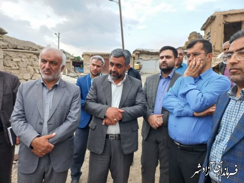 میز خدمت مسئولین در روستای نرگس چال برگزار شد