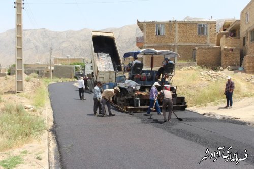 ۳۴۰۰ متر مربع از خیابان های روستای تیل آباد آسفالت شد