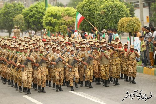 برگزاری مراسم هفته دفاع مقدس و رژه نیروهای مسلح در شهرستان آزادشهر