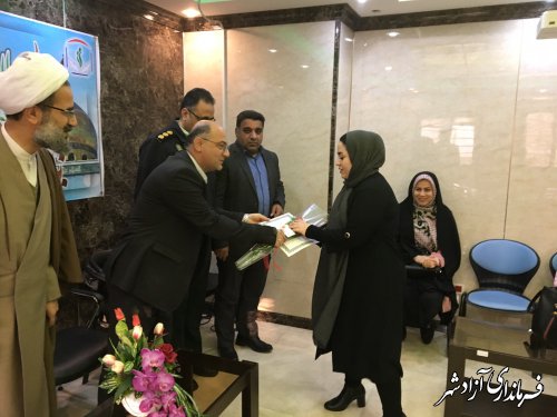 دیدار و عرض تبریک فرماندار و اعضای شورای تامین با پرستاران بیمارستان حضرت معصومه(س) آزادشهر