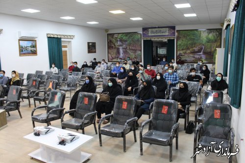 دوره آموزشی کاربران دستگاه احراز هویت در انتخابات شهرستان آزادشهر برگزار شد