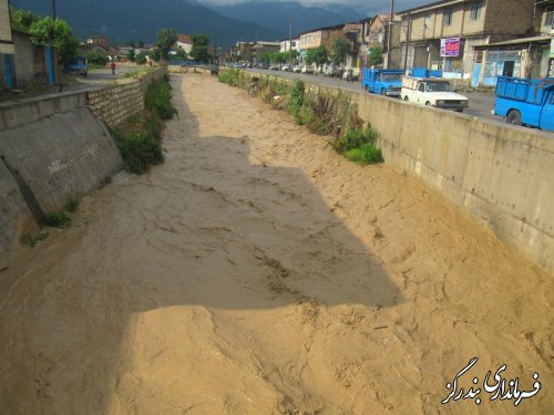 خسارت باران به واحد های مسکونی و جاده های بندرگز / تصاویر