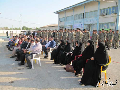 صبحگاه مشترک نظامی و انتظامی در بندرگز برگزار شد