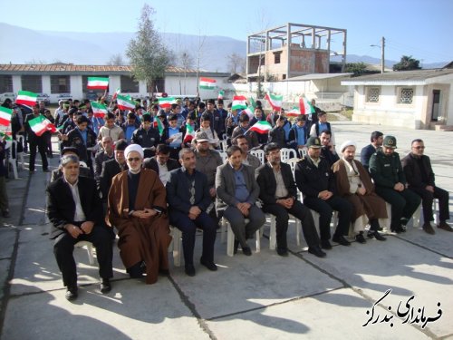 زنگ انقلاب در مدارس بندرگز نواخته شد