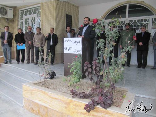 اعزام دانش آموزان بندرگزی به مناطق عملیاتی غرب کشور