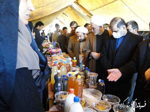 نمایشگاه صنایع دستی ، غذایی و تولیدات روستایی در بندرگز برپا شد