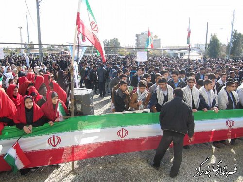 راهپیمایی 22 بهمن در بندرگز ، با حضور گسترده مردم برگزار شد