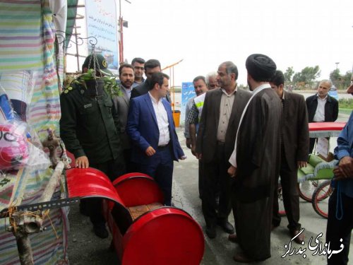 افتتاح بازارچه صنایع دستی و غذاهای بومی و محلی در ساحل بندرگز