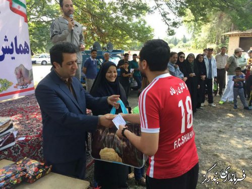 همایش پیاده روی خانوادگی در بندرگز برگزار شد