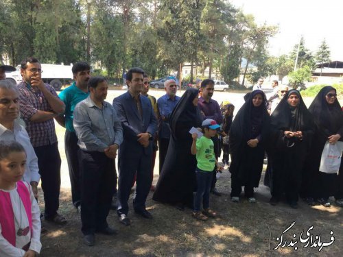 همایش پیاده روی خانوادگی در بندرگز برگزار شد