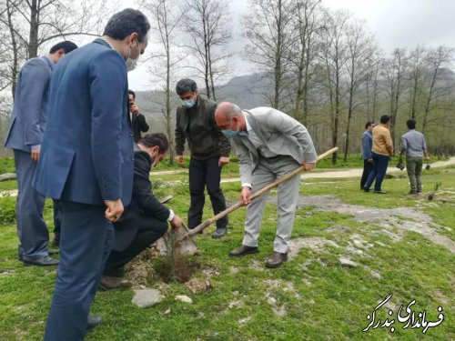 مسایل و مشکلات روستای استون آباد بررسی شد