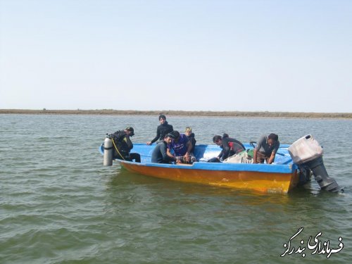 فرماندار بندرگز از دوره آموزش نجات غریق و غواصی بازدید کرد