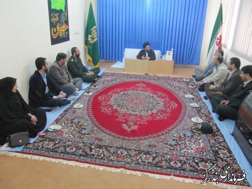 اعضای شورای تامین بندرگز با امام جمعه شهرستان دیدار کردند