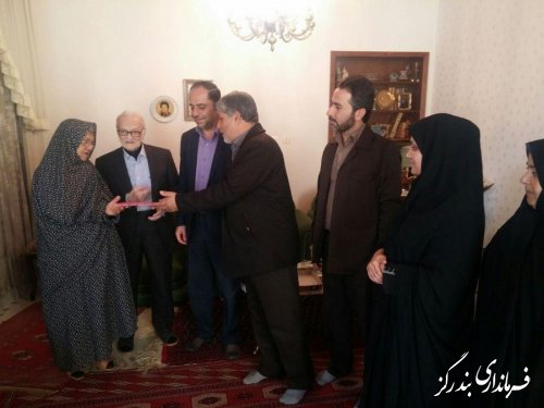 با حضور مدیران اجرایی از مادران شهدا در بندرگز تجلیل شد