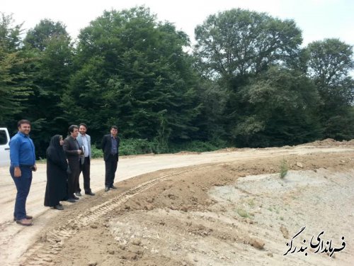 فرماندار بندرگز از عملیات اجرایی آب بندان روستای وطنا بازدید کرد