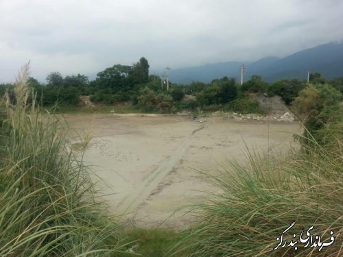 بازدید فرماندار بندرگز از آب بندان روستای دشتی کلاته غربی