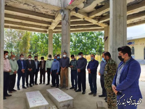 مسوولان نوکنده با آرمان های شهدا تجدید میثاق کردند