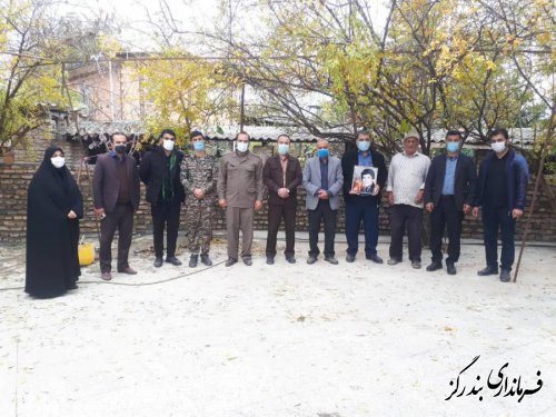 مسوولان نوکنده با خانواده شهید جمال لیوانی دیدار کردند