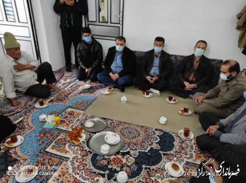 مسوولان نوکنده با خانواده شهید جمال لیوانی دیدار کردند