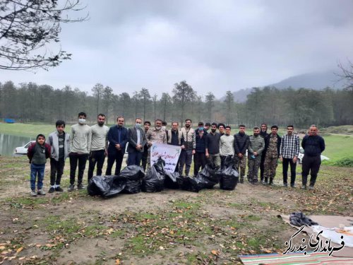 پاکسازی مناطق جنگلی استون آباد با حضور بخشدار نوکنده