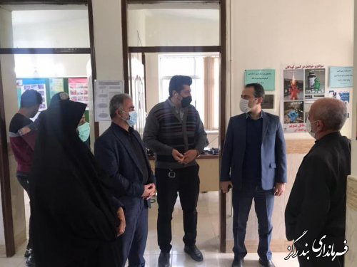 بخشدار نوکنده از مرکز واکسیناسیون جفاکنده بازدید  کرد