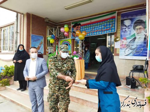 دانش آموزان هنرمند در نوکنده تجلیل شدند