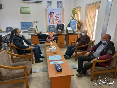 دیدار اعضای شورای روستای وزوار مازندران با بخشدار نوکنده