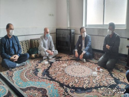 دیدار فرماندار بندرگز با جانباز دوران دفاع مقدس در روستای استون آباد