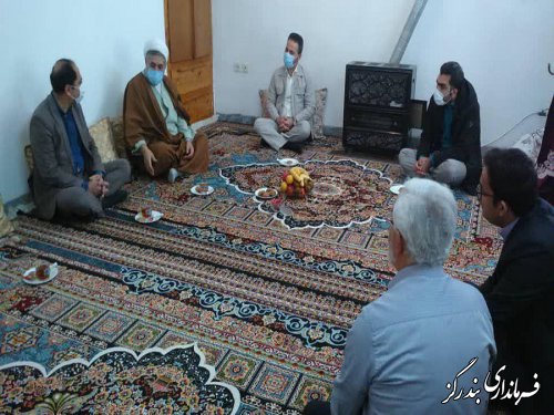 امام جمعه و بخشدار نوکنده با جانباز ۵۰ درصد دیدار کردند