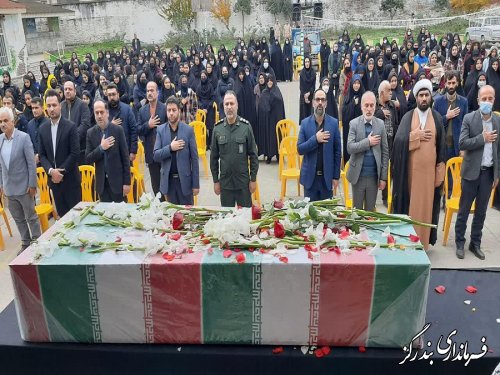 تجدید میثاق دانش‌آموزان بندرگز با شهید گمنام