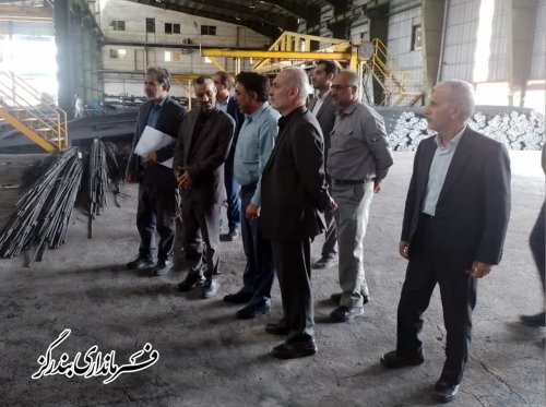 بازدید مدیر کل بازرسی استان و فرماندار بندرگز از واحدهای تولیدی