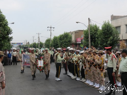 پیکر پاک شهید بر دستان قدر شناس مردم گالیکش تشییع شد