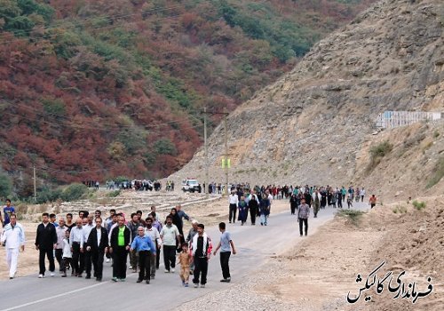 مراسم پیاده روی بزرگ خانوادگی با حضور فرماندار گالیکش برگزار شد