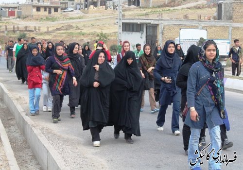 مراسم پیاده روی بزرگ خانوادگی با حضور فرماندار گالیکش برگزار شد