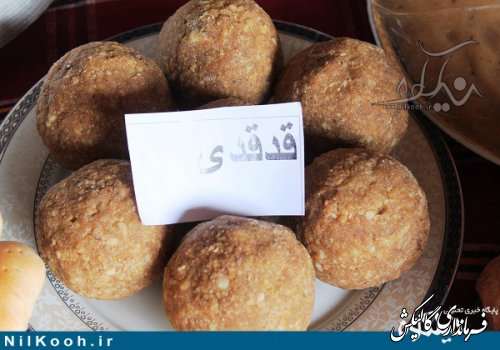 هنر نمایی دختران دبیرستانی در قلب جشنواره غذا و لباس بخش لوه