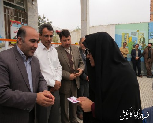 بازدید فرماندار گالیکش از جشنواره غذای سالم این شهرستان 